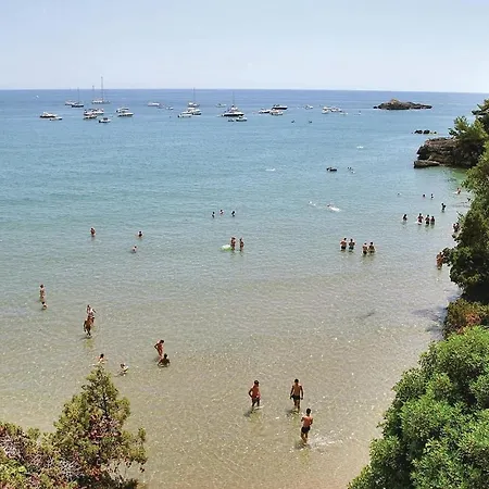 Romantic Cove ספרלונגה