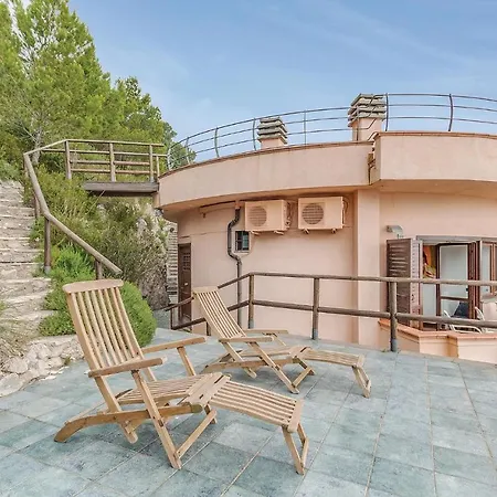 בית נופש Romantic Cove ספרלונגה