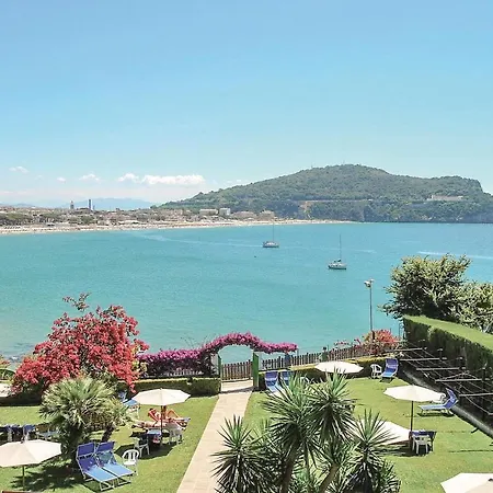 Romantic Cove בית נופש *